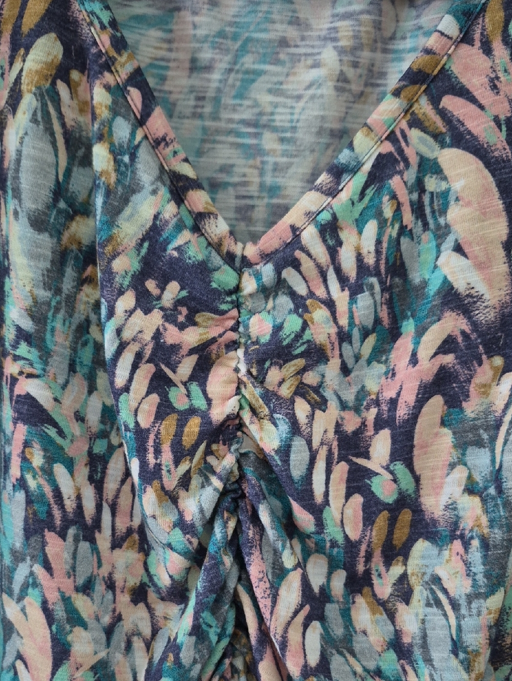 Democracy Multi-colored Ruched Top - Picture 5 of 5
